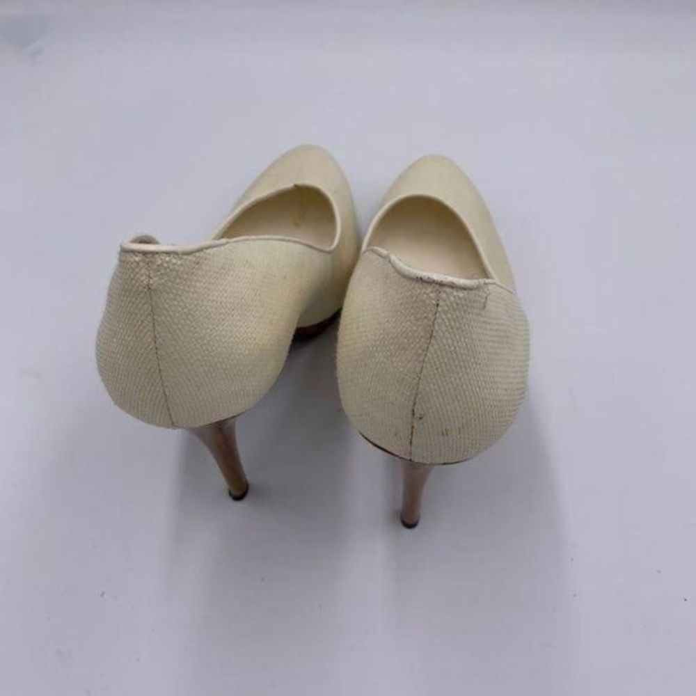 Ralph Lauren Cream Pumps‎ - Picture 3 of 5